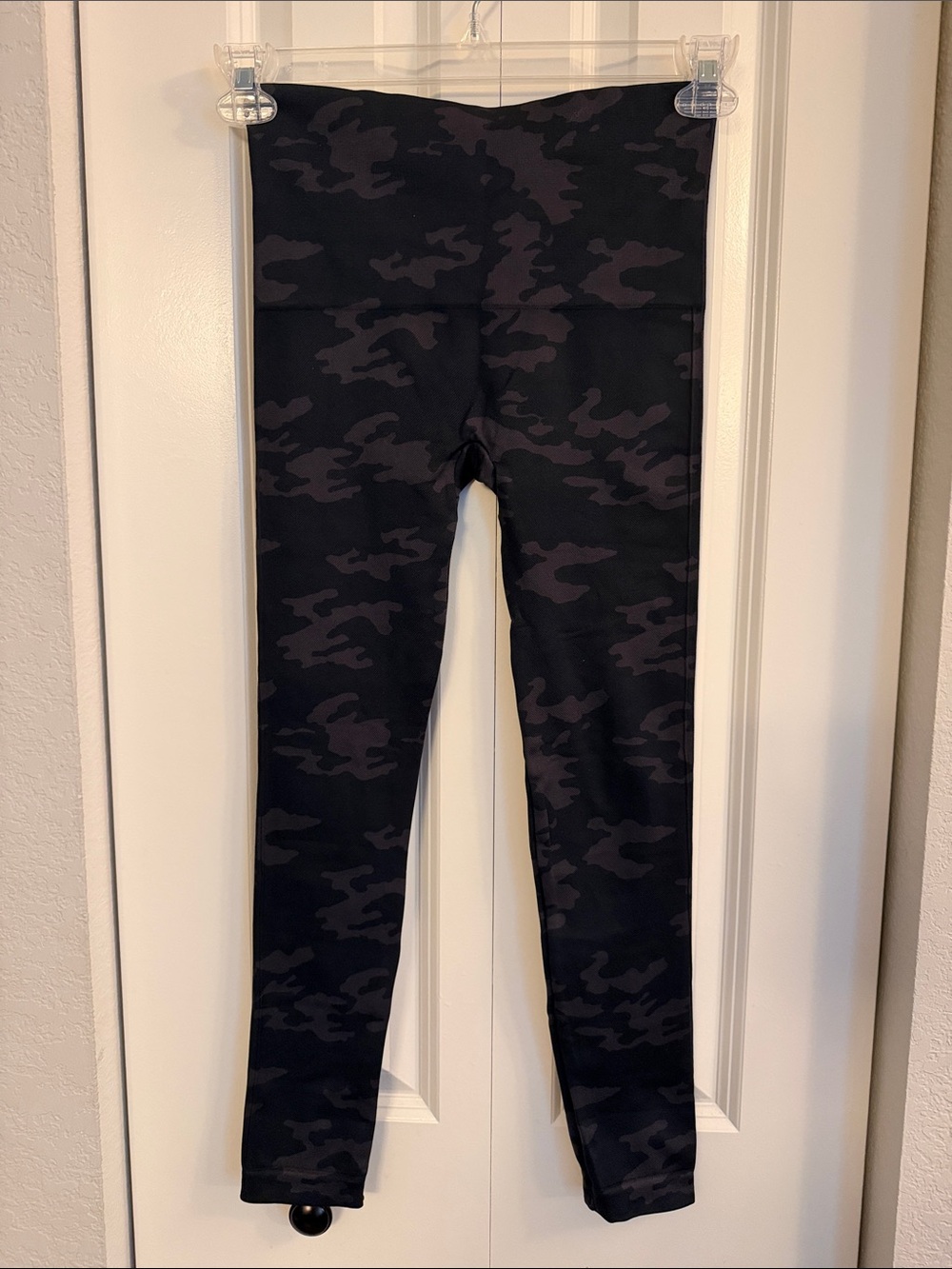 SPANX Black and Charcoal Camo High-Waist Leggings